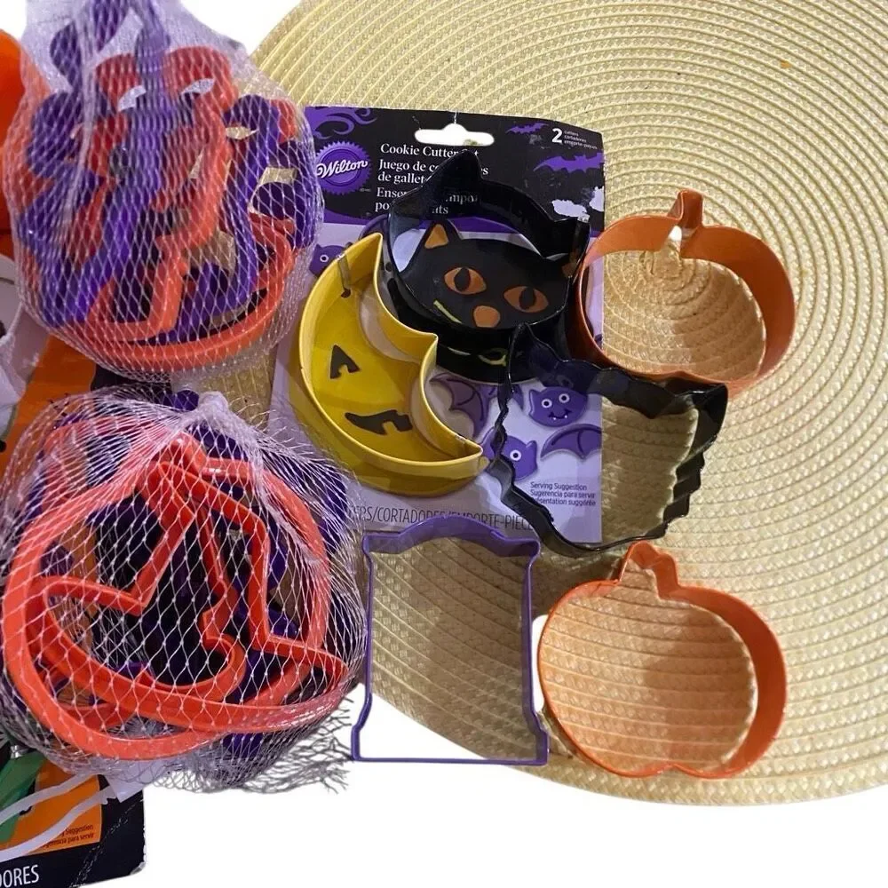 Wilton Huge Halloween baking bundle NEW pumpkins ghost tombstone spiders